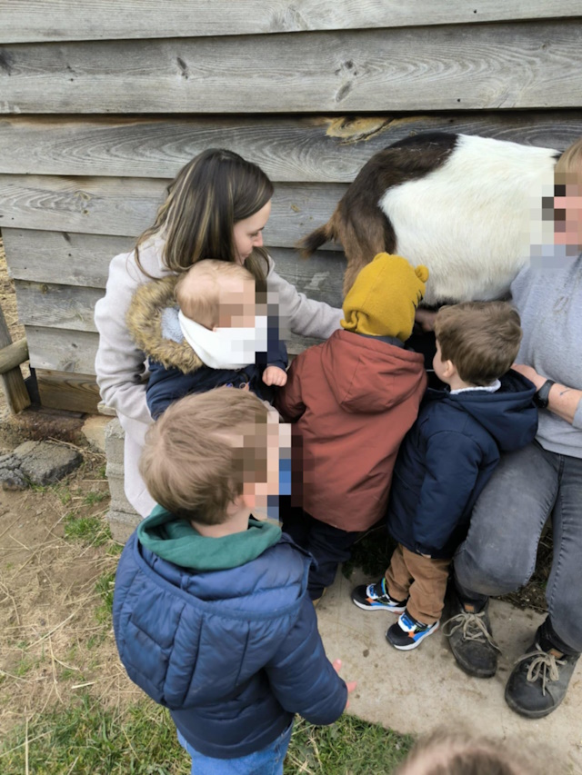 Des sorties à la ferme avec Angie, votre nounou à Lempdes
